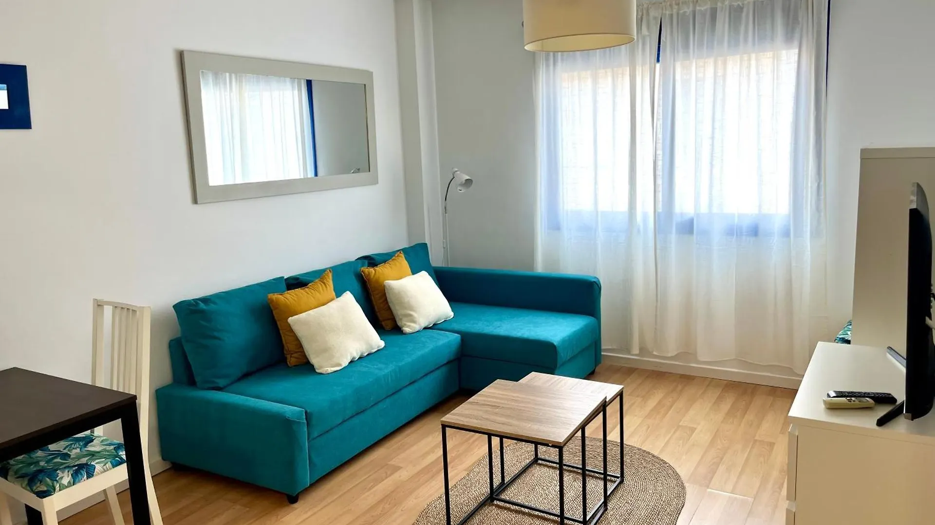 Puerta Al Mar Apartment Malaga Spain