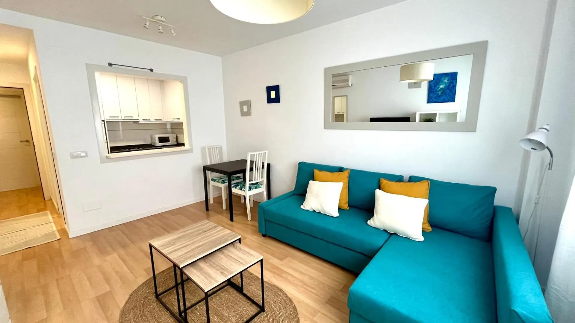 Puerta Al Mar Apartment Malaga