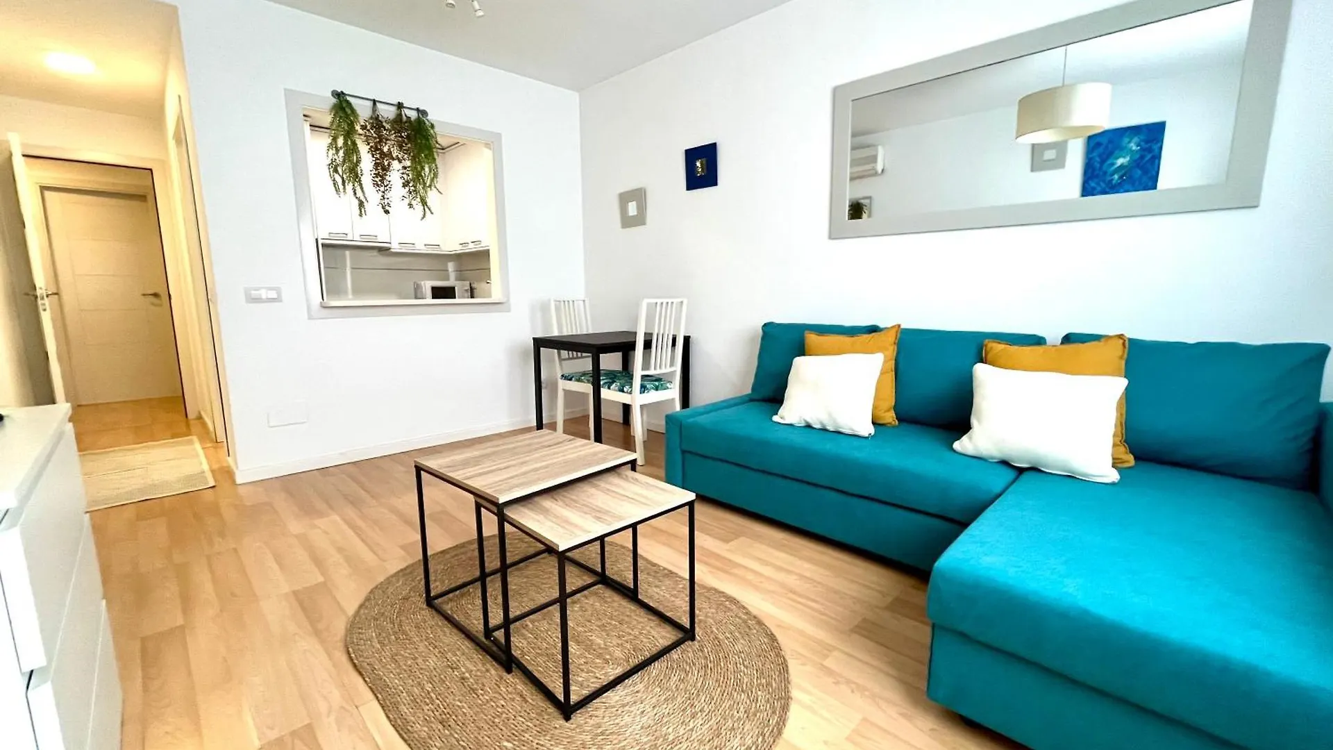 Puerta Al Mar Apartment Malaga