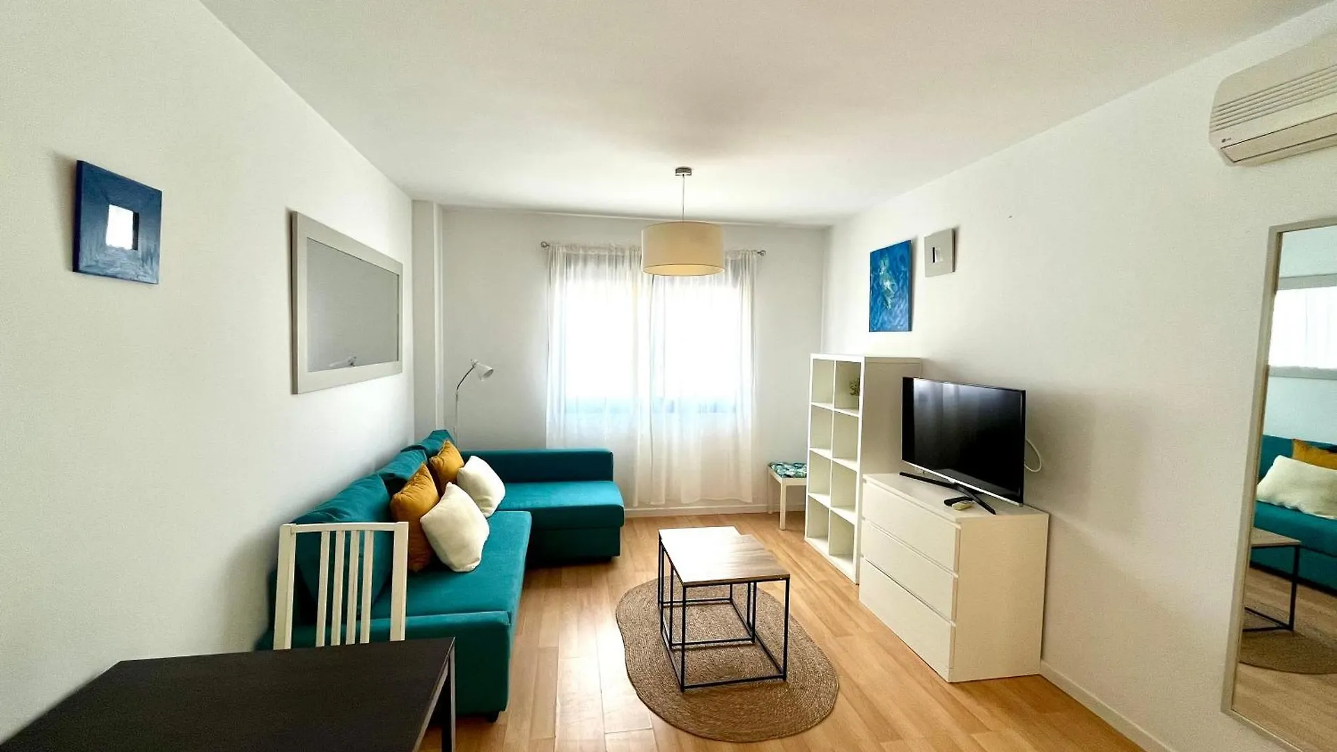 Puerta Al Mar Apartment Malaga Spain