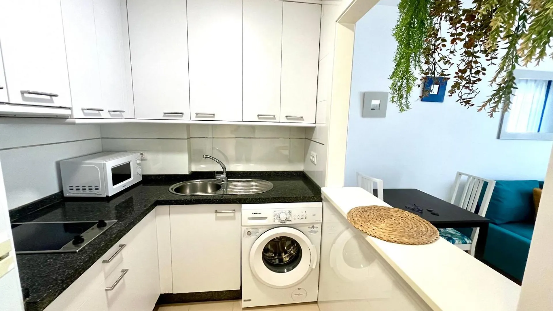 Puerta Al Mar Apartment Malaga 0*,  Spain